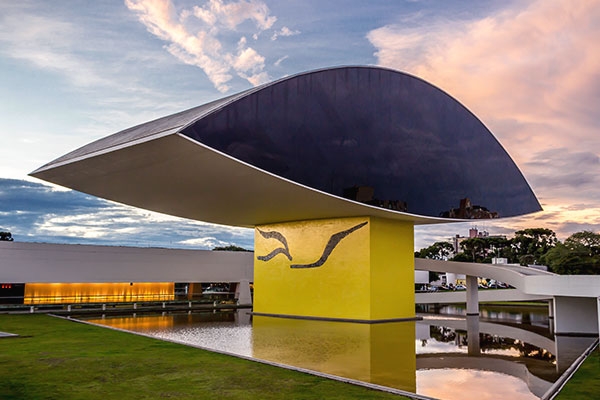 Museu Oscar Niemeyer em Curitiba