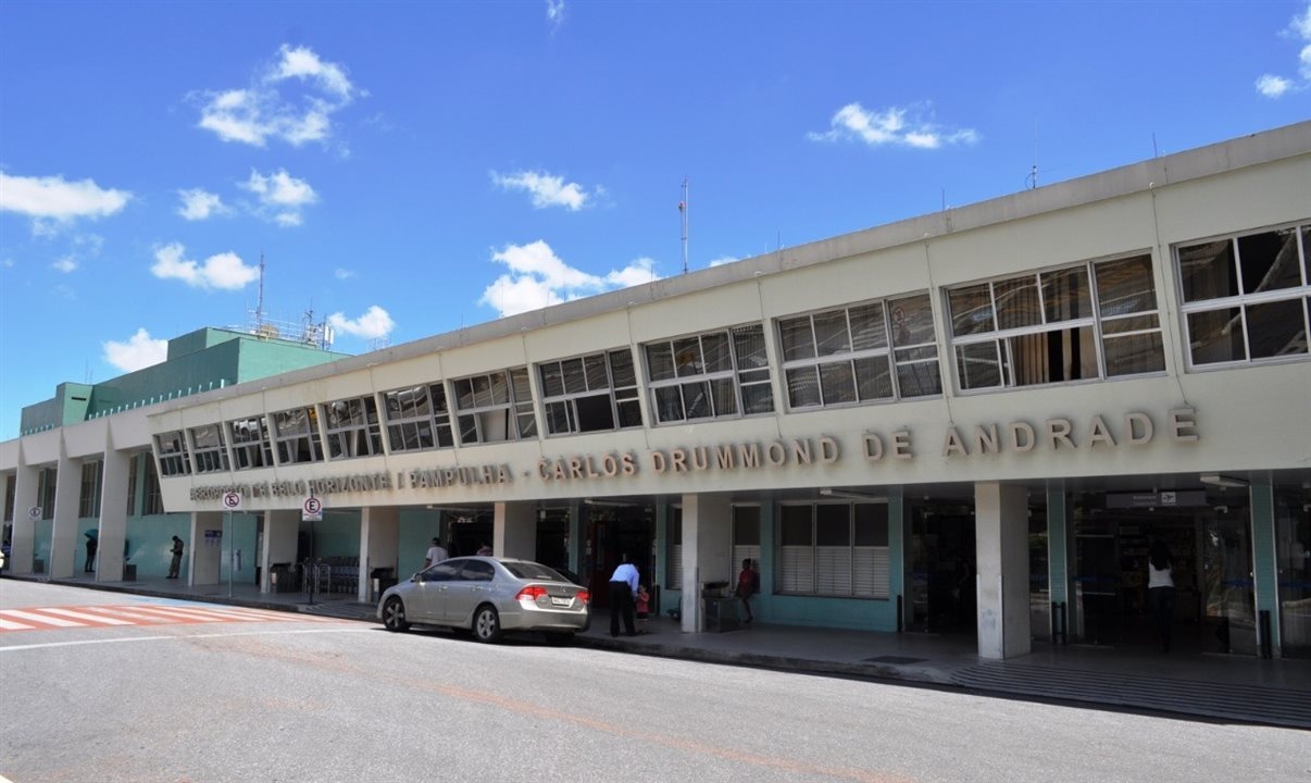 Ponto de embarque no Aeroporto da Pampulha em Belo Horizonte