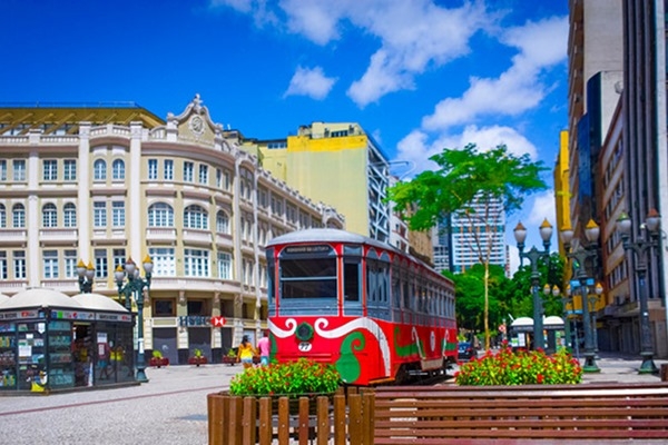 Fotos das cidades de Poços de Caldas e Rio de Janeiro