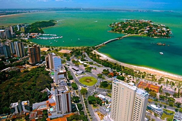 Fotos das cidades de São Paulo e Florianópolis
